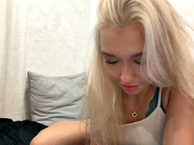 GloriaMurchik live cam on BongaCams