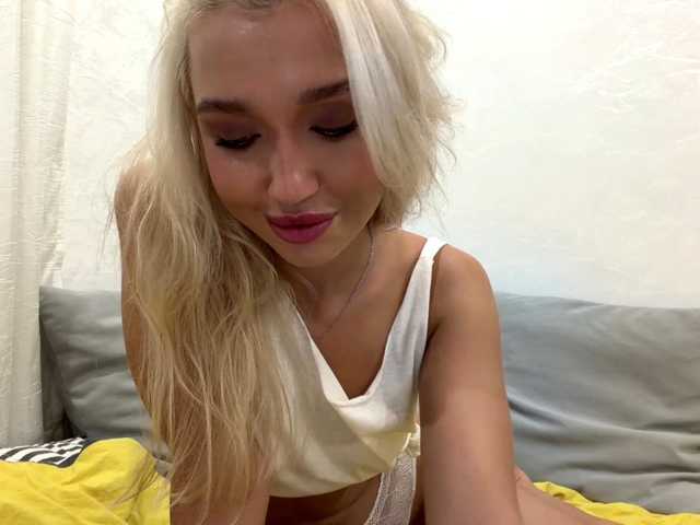 GloriaMurchik live cam on BongaCams