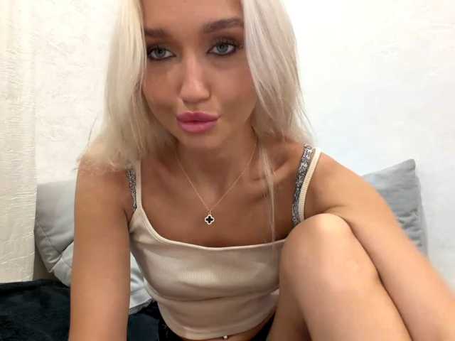 GloriaMurchik live cam on BongaCams