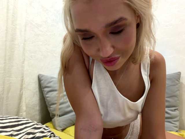 GloriaMurchik, live now on BongaCams