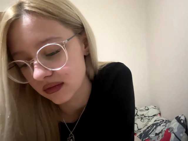 CharlotteMurchik live cam on BongaCams