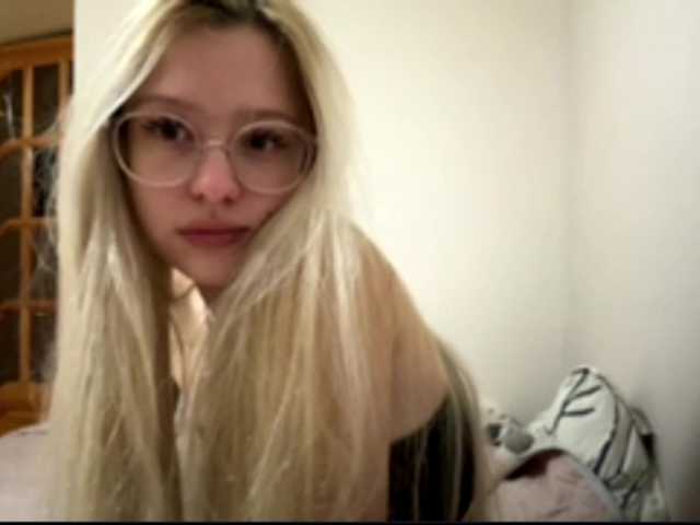 CharlotteMurchik live cam on BongaCams