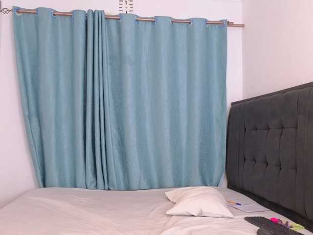 Sexxxy-Love live cam on BongaCams