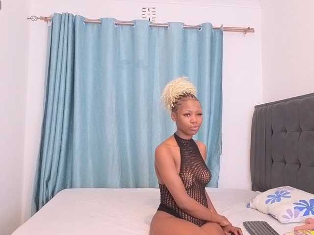 Sexxxy-Love live cam on BongaCams