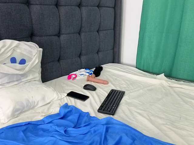 Sexxxy-Love live cam on BongaCams
