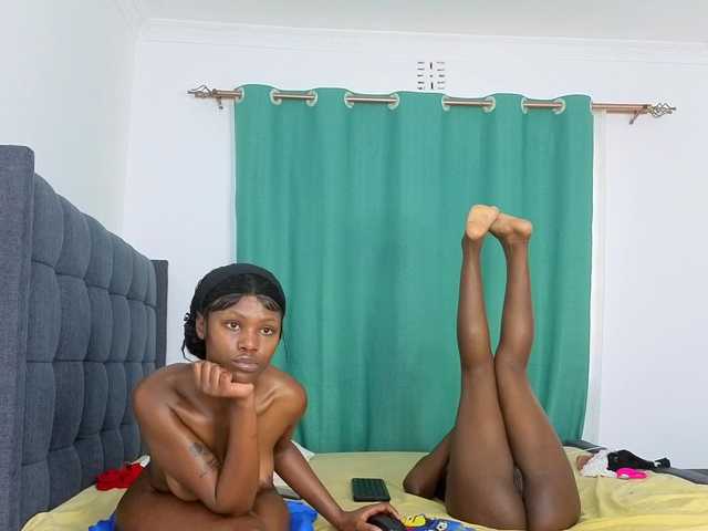 Sexxxy-Love live cam on BongaCams
