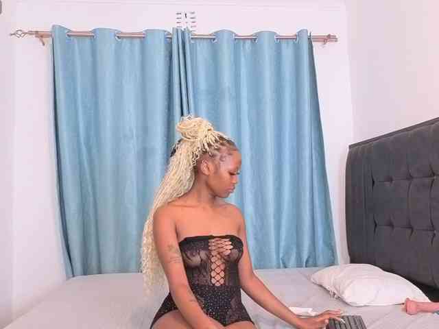 Model: Sexxxy-Love