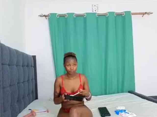 Sexxxy-Love webcam