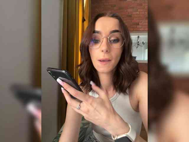 LolaQueena