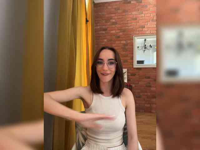 LolaQueena