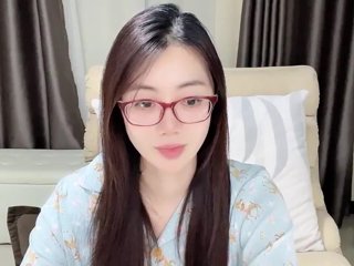 Warm-nuan Porn Show