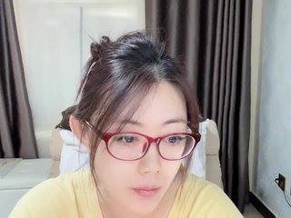 Warm-nuan Porn Show