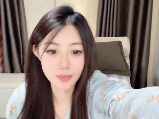 Warm-nuan Porn Show