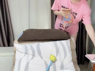 Warm-nuan Porn Show