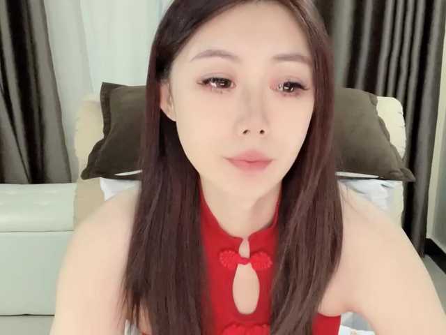 Warm-nuan live cam on BongaCams