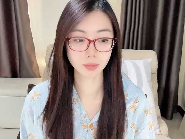 Warm-nuan live cam on BongaCams