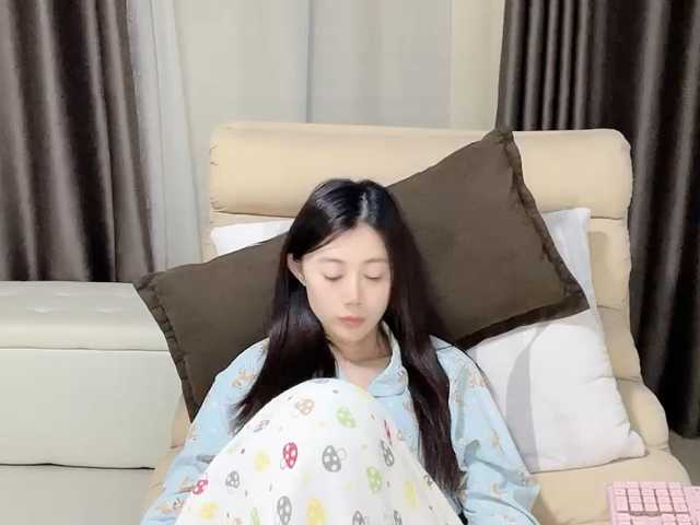 Warm-nuan live cam on BongaCams