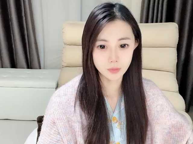 Warm-nuan live cam on BongaCams