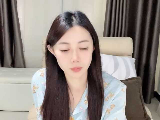 Warm-nuan live cam on BongaCams
