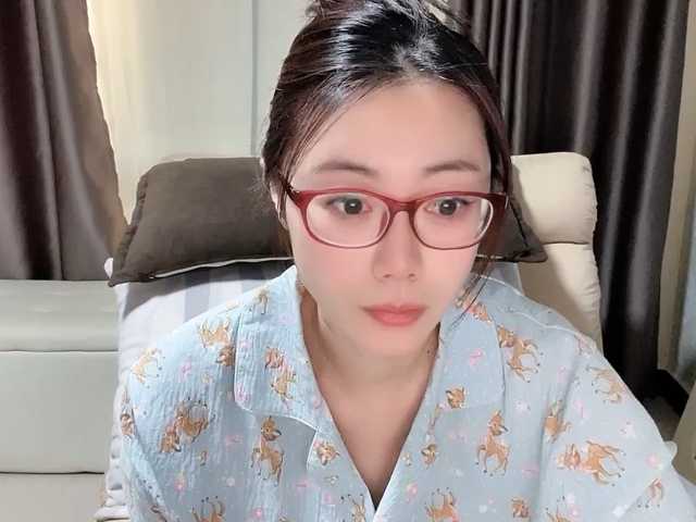 Warm-nuan live cam on BongaCams