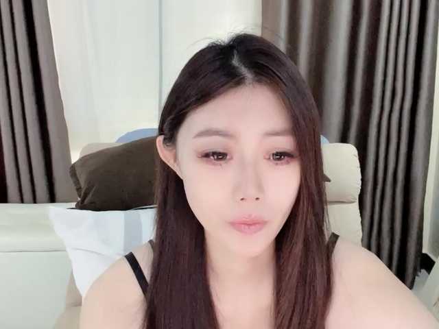 Warm-nuan live cam on BongaCams