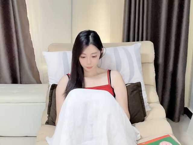 Warm-nuan live cam on BongaCams