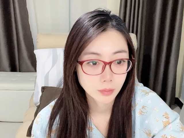 Warm-nuan live cam on BongaCams