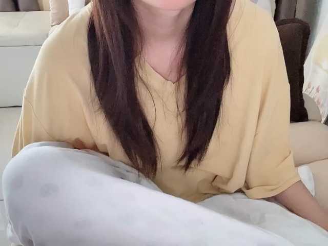 Warm-nuan live cam on BongaCams
