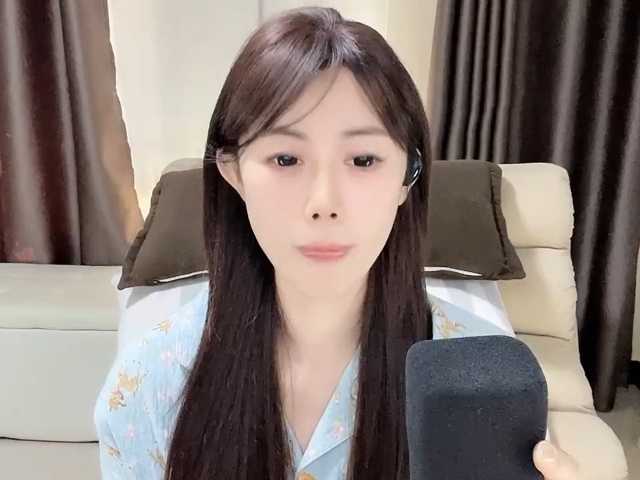 Warm-nuan live cam on BongaCams