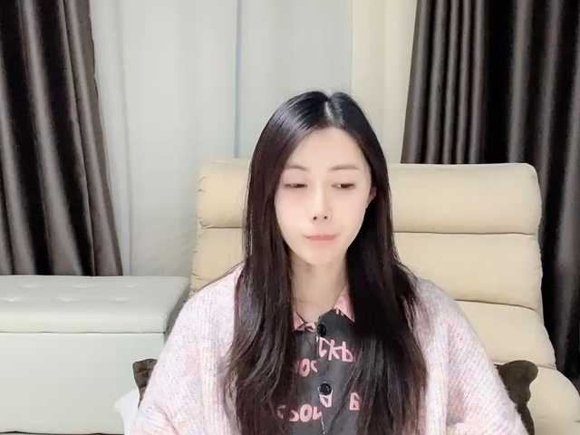 Warm-nuan live cam on BongaCams