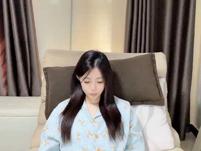 Warm-nuan live cam on BongaCams