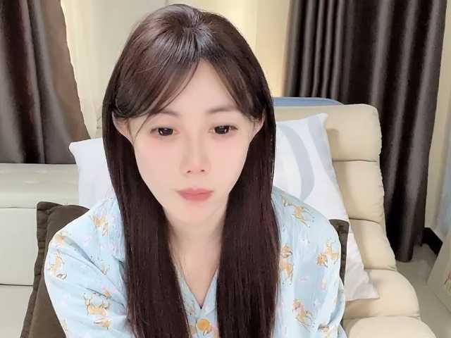 Warm-nuan live cam on BongaCams