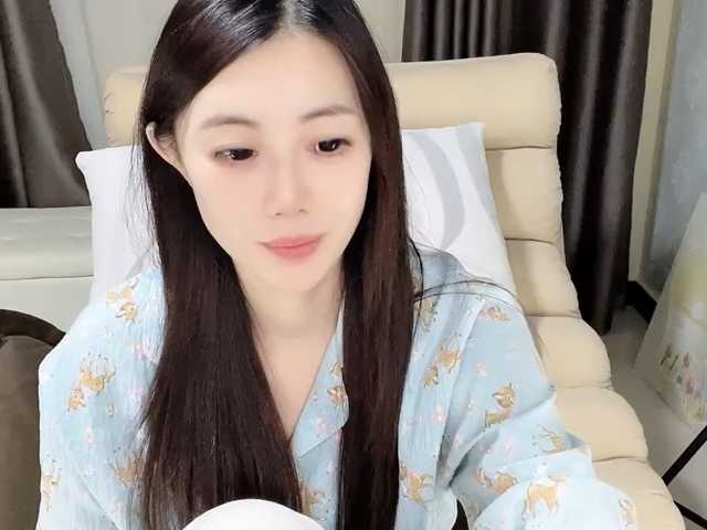 Warm-nuan live cam on BongaCams