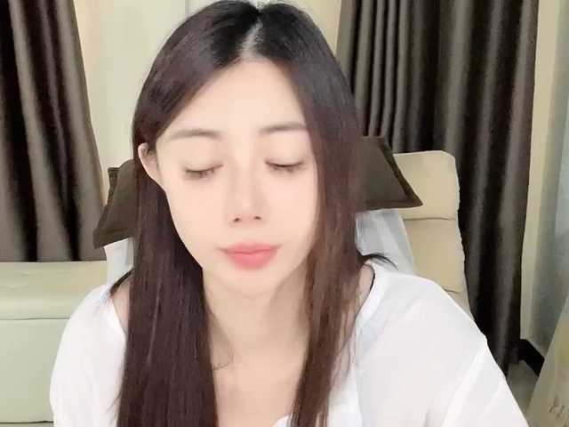 Warm-nuan live cam on BongaCams