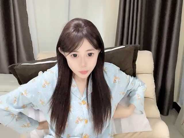 Warm-nuan live cam on BongaCams