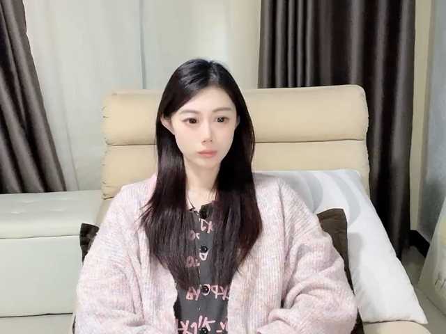 Warm-nuan live cam on BongaCams