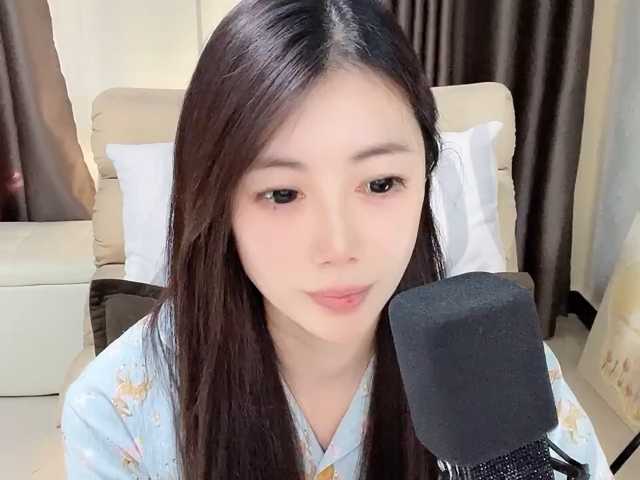 Warm-nuan live cam on BongaCams