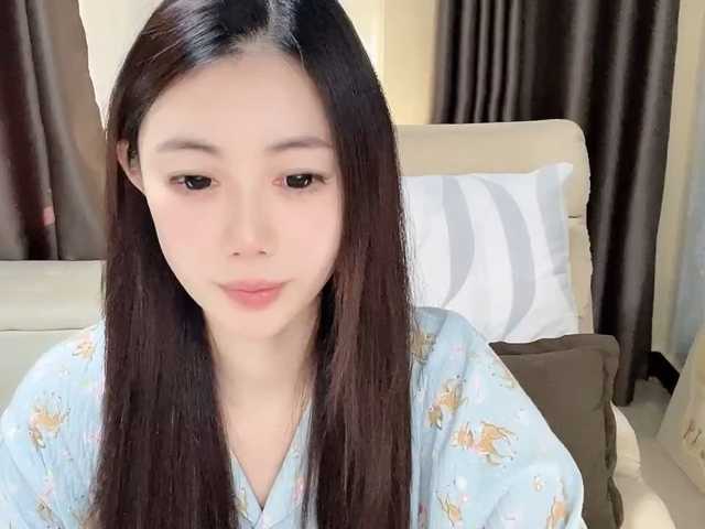 Warm-nuan live cam on BongaCams