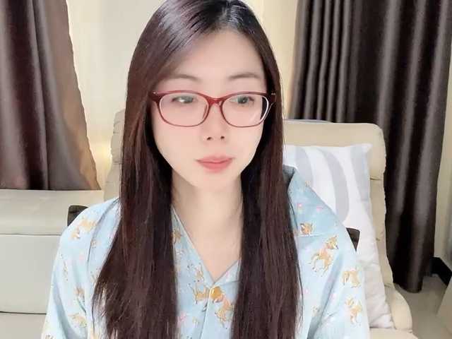 Warm-nuan live cam on BongaCams