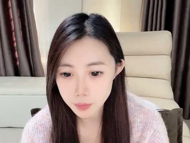 Warm-nuan live cam on BongaCams