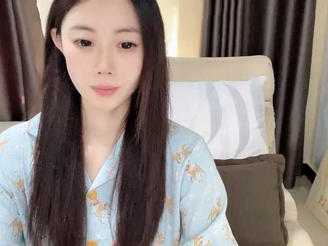 Warm-nuan live cam on BongaCams