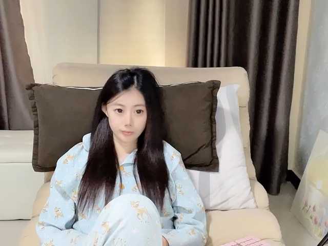 Warm-nuan live cam on BongaCams