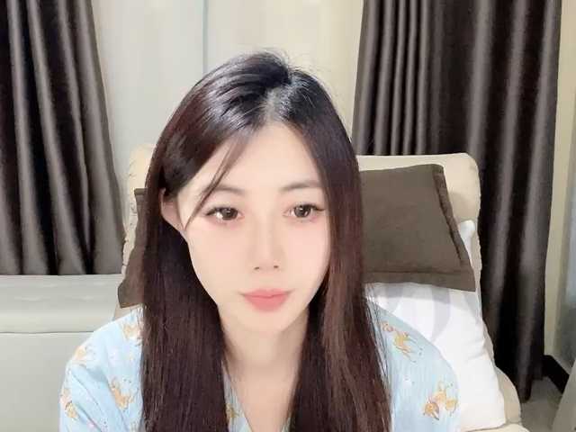 Warm-nuan live cam on BongaCams