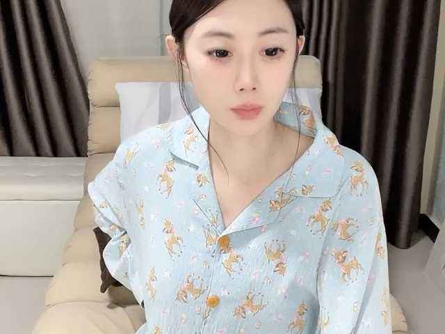 Warm-nuan live cam on BongaCams