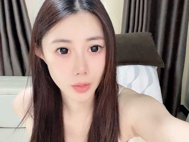 Warm-nuan, en vivo ahora en BongaCams