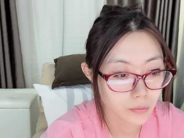 Warm-nuan live cam on BongaCams
