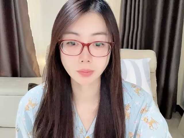 Warm-nuan live cam on BongaCams