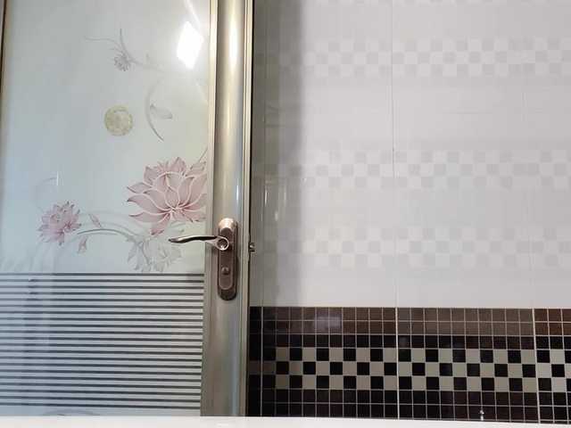 Warm-nuan live cam on BongaCams