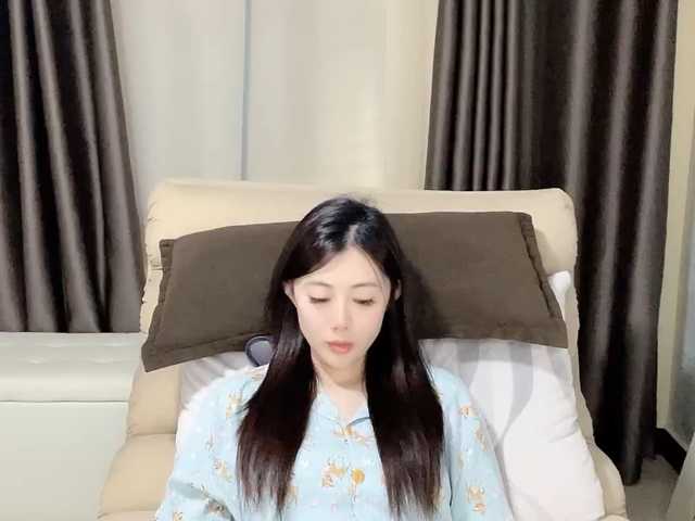 Warm-nuan live cam on BongaCams