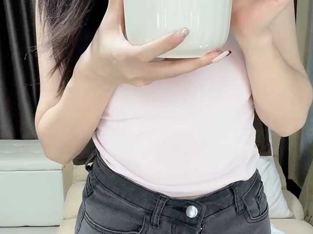 Warm-nuan live cam on BongaCams